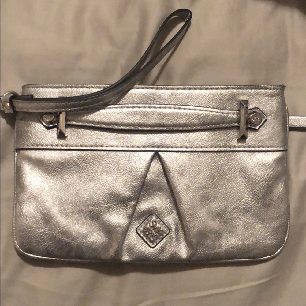 Simply Vera Wang Silver Wristlet/Clutch